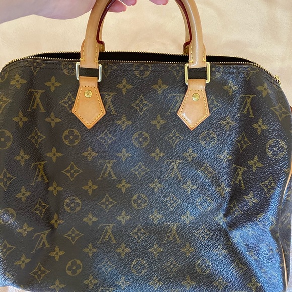 ❗️SOLD❗️2017 Louis Vuitton Speedy 35 - Picture 10 of 11